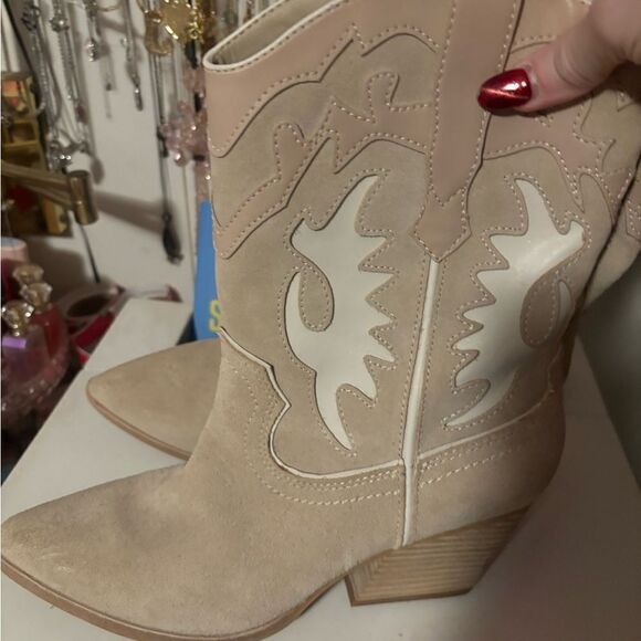 Dolce Vita Landen Suede Half Calf Boots - Picture 1 of 5